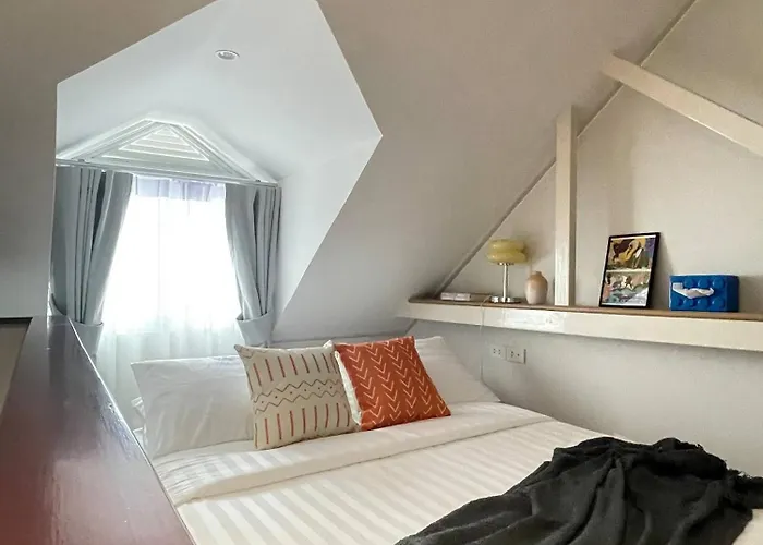 Nueng Rana 113 Unique House In Chinatown 3br 2ba - 度假居 *