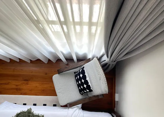 Nueng Rana 113 Unique House In Chinatown 3br 2ba -