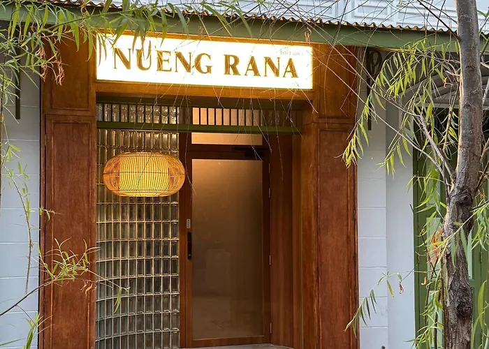 Nueng Rana 113 Unique House In Chinatown 3br 2ba - 度假居 曼谷